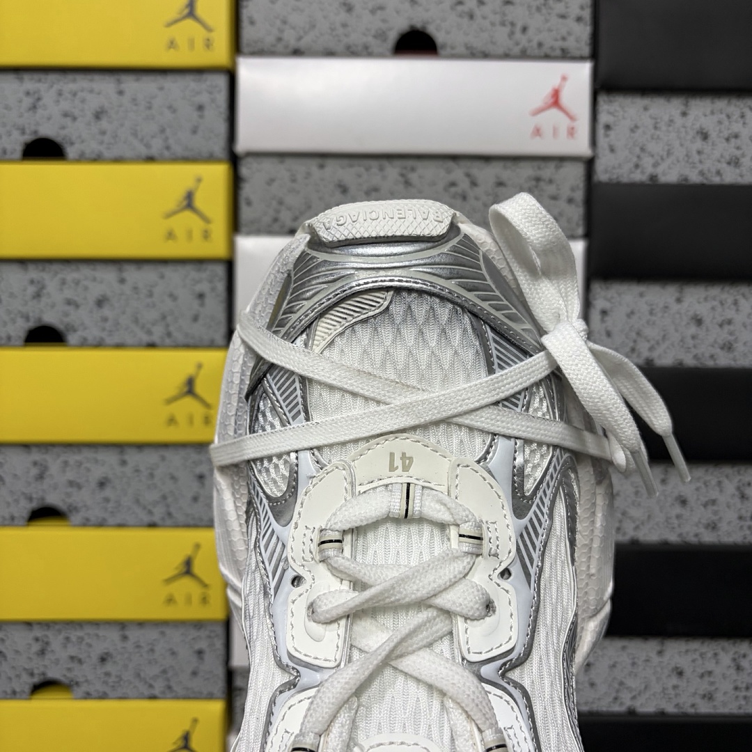 Balenciaga BLCG 3XL - Image 2