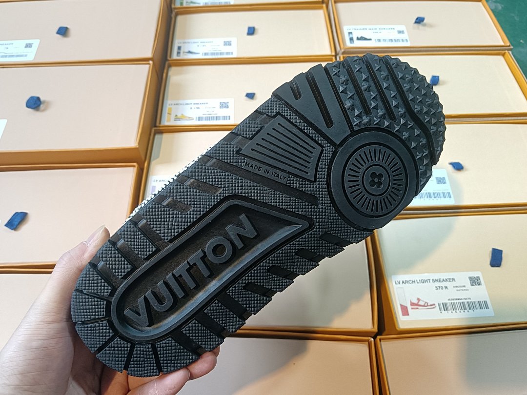 Louis Vuitton LV Trainer Maxi - Image 2