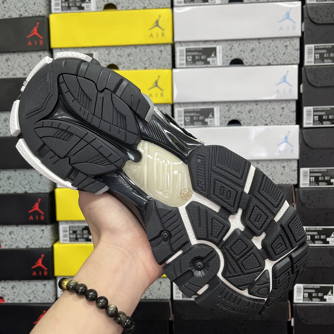 Balenciaga Runner/7.5 - Image 58
