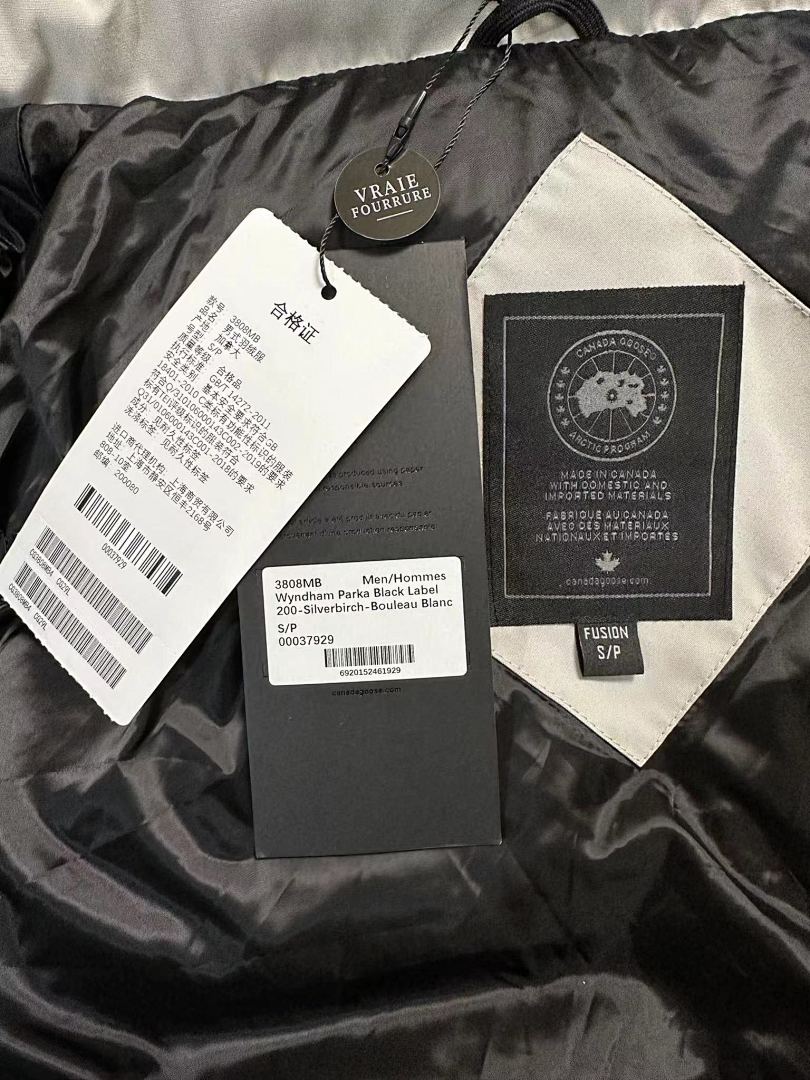 Canada Goose Wyndham Parka - Image 96