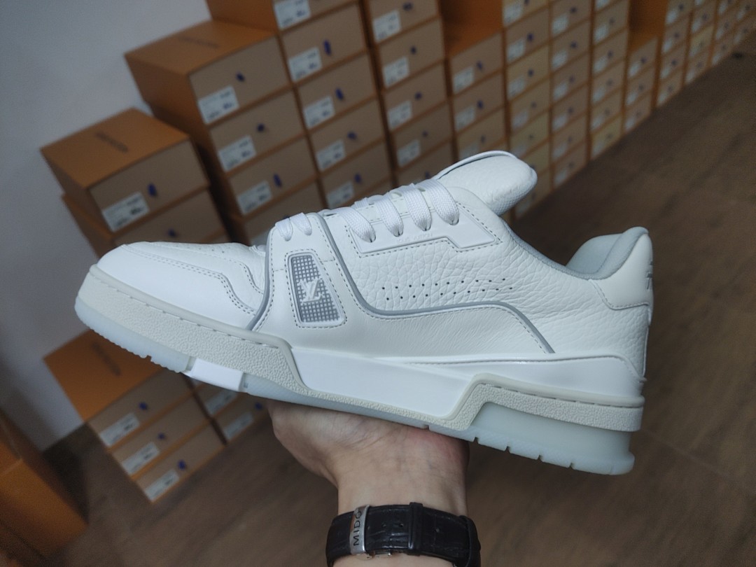Louis Vuitton LV Trainer White Signature - Image 8