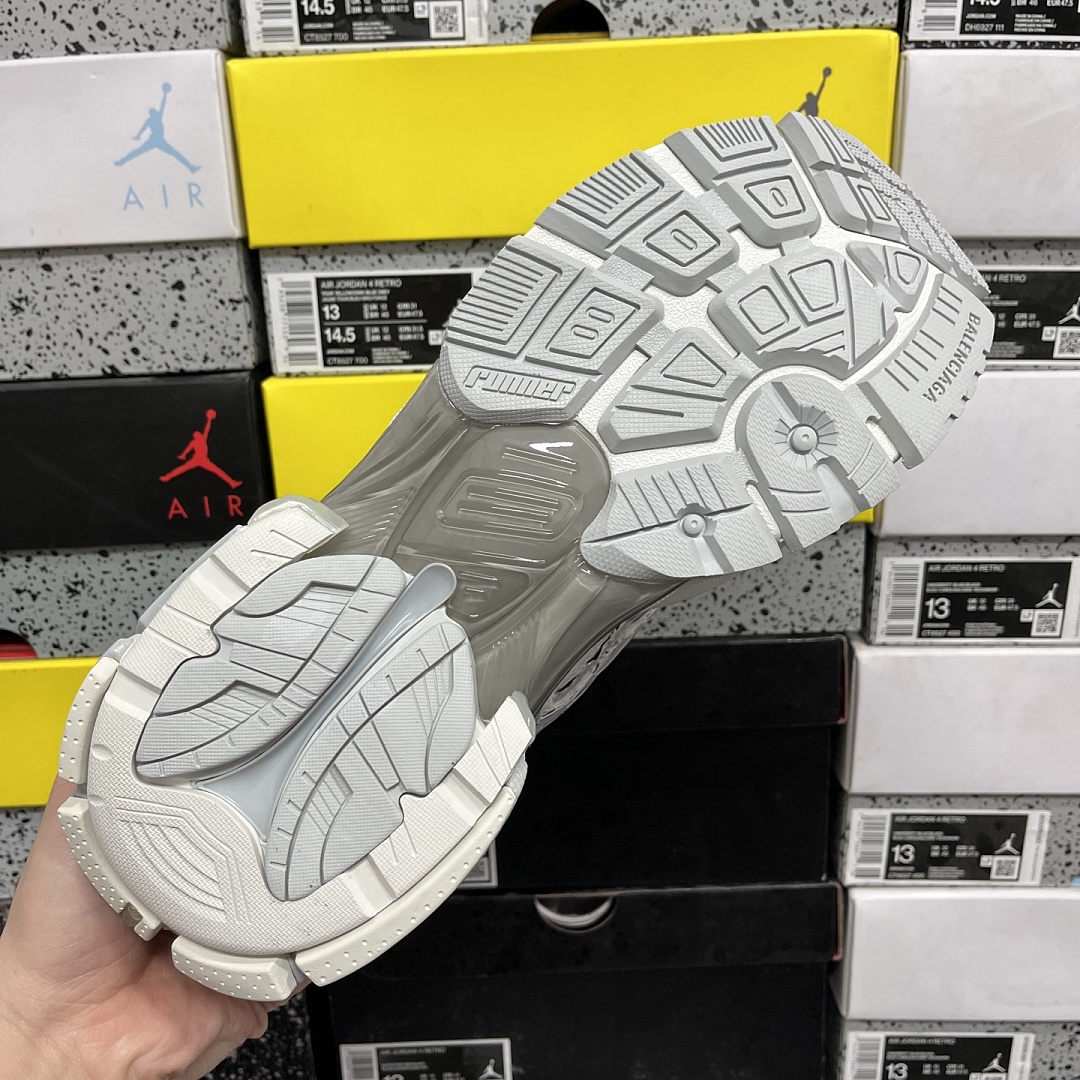 Balenciaga BLCG Runner 7.0 - Image 3