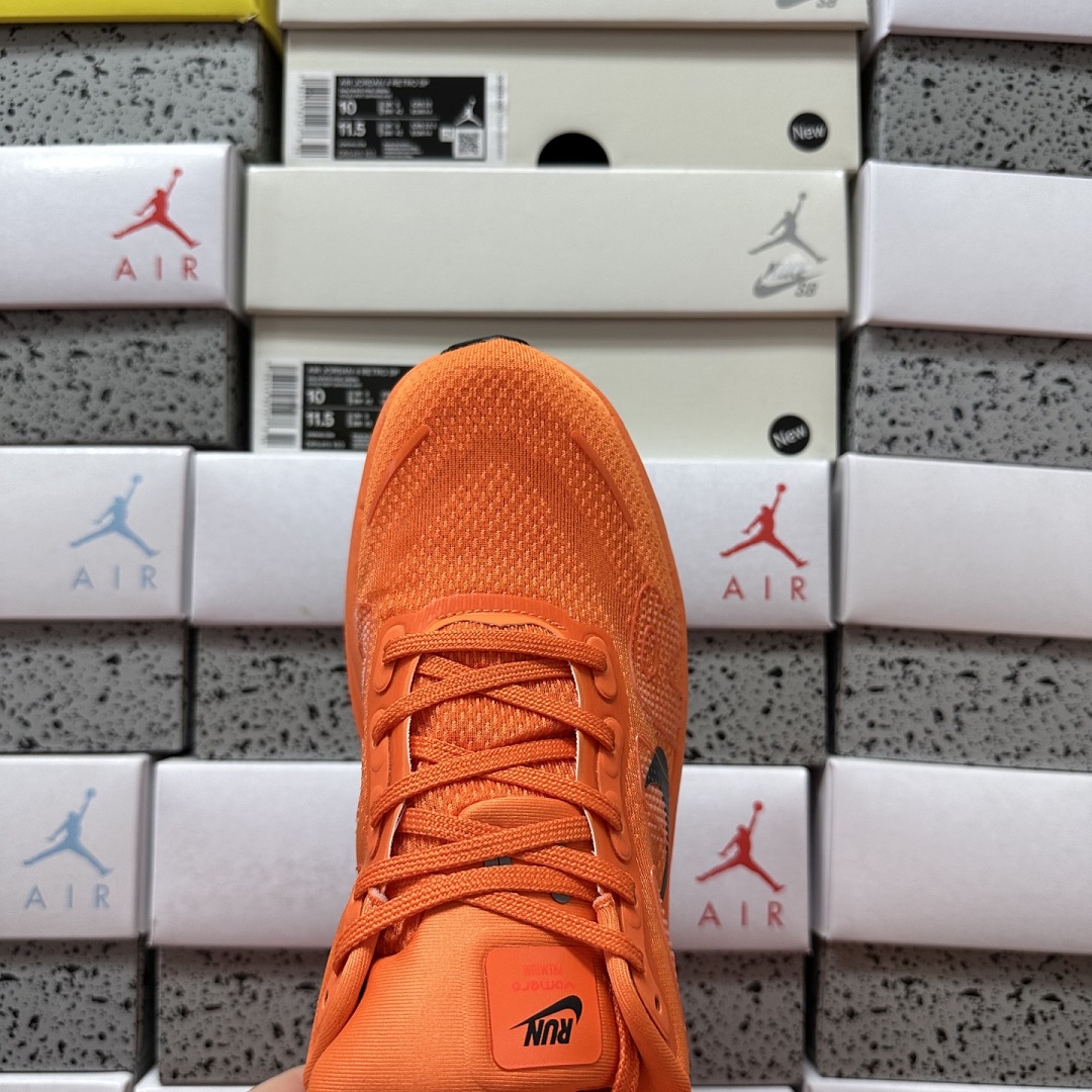 Nike Vomero Premium HQ2050-660 - Image 4