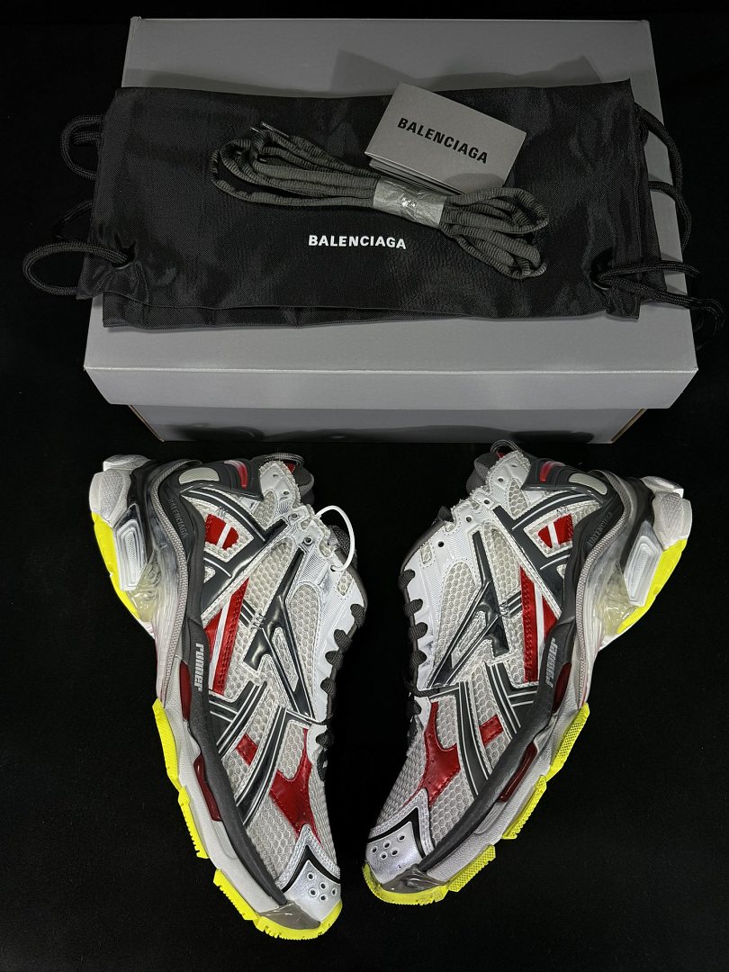 Balenciaga BLCG Runner 7.0 - Image 2