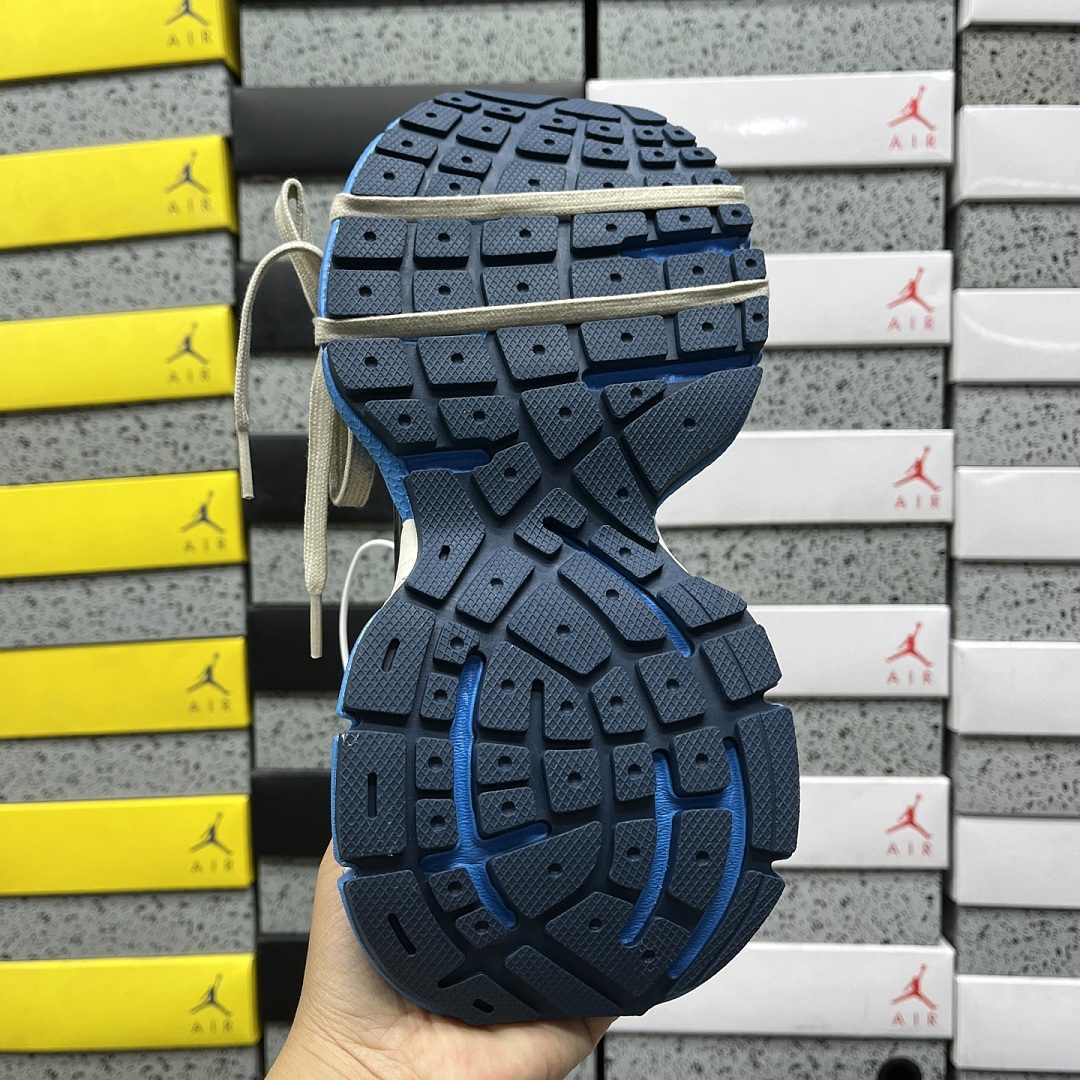 Balenciaga BLCG 3Xl - Image 30