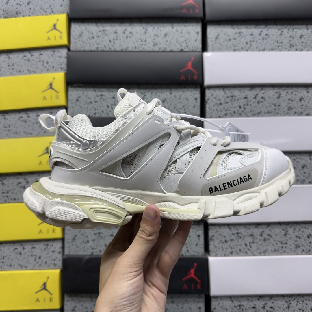 Balenciaga BLCG Track 9000 White Black Label - Image 3