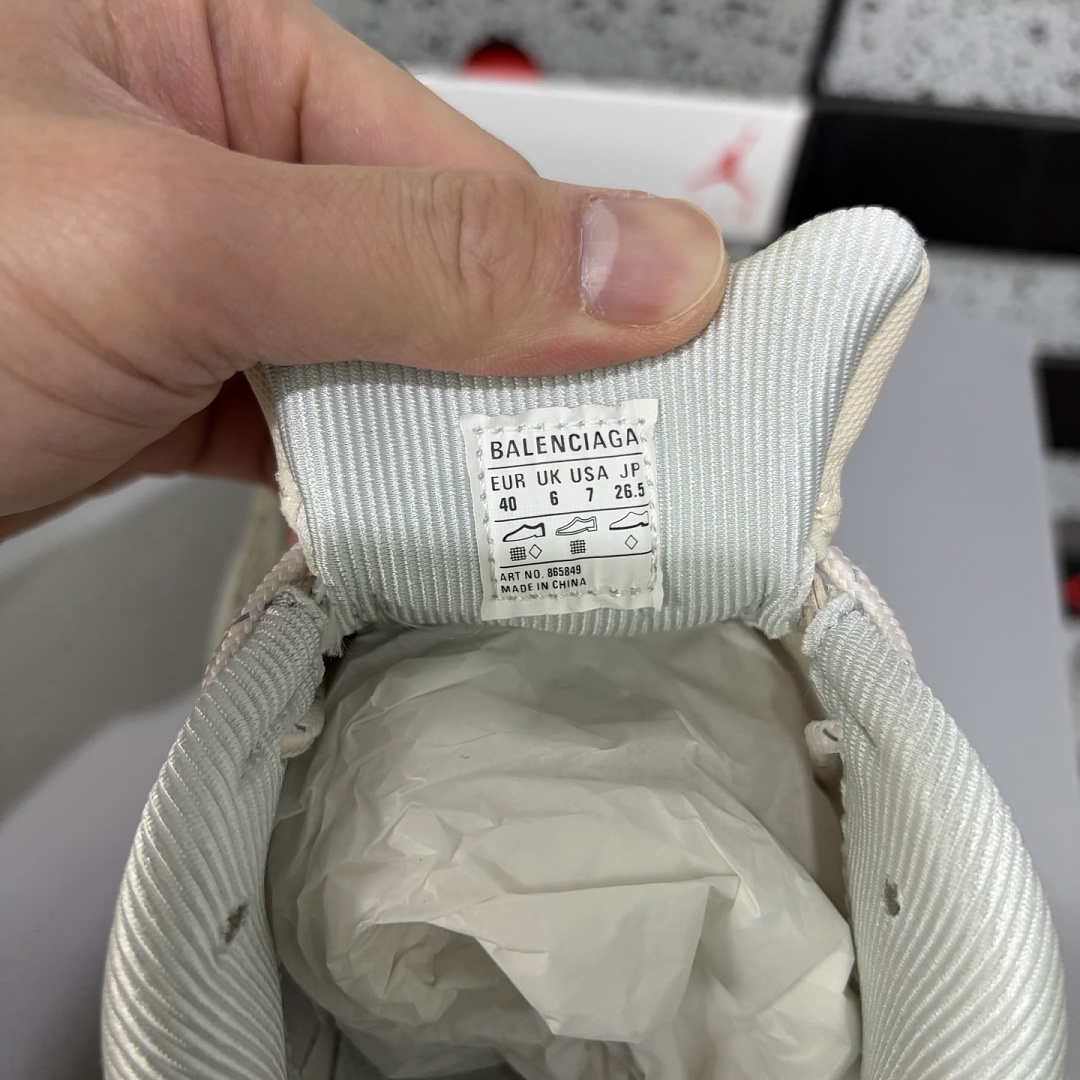 Balenciaga Triple S 2 - Image 12