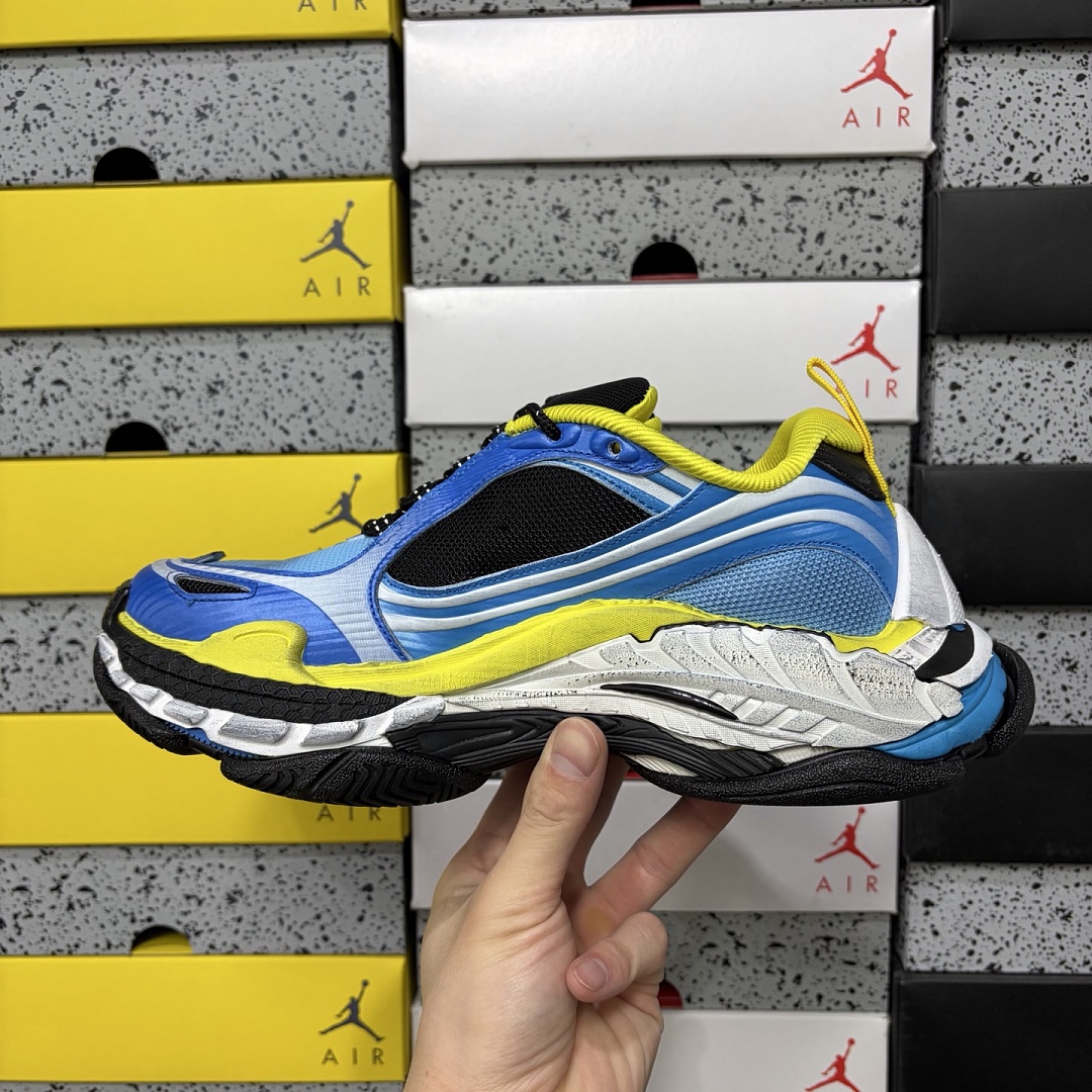 Balenciaga Triple S 2 - Image 7