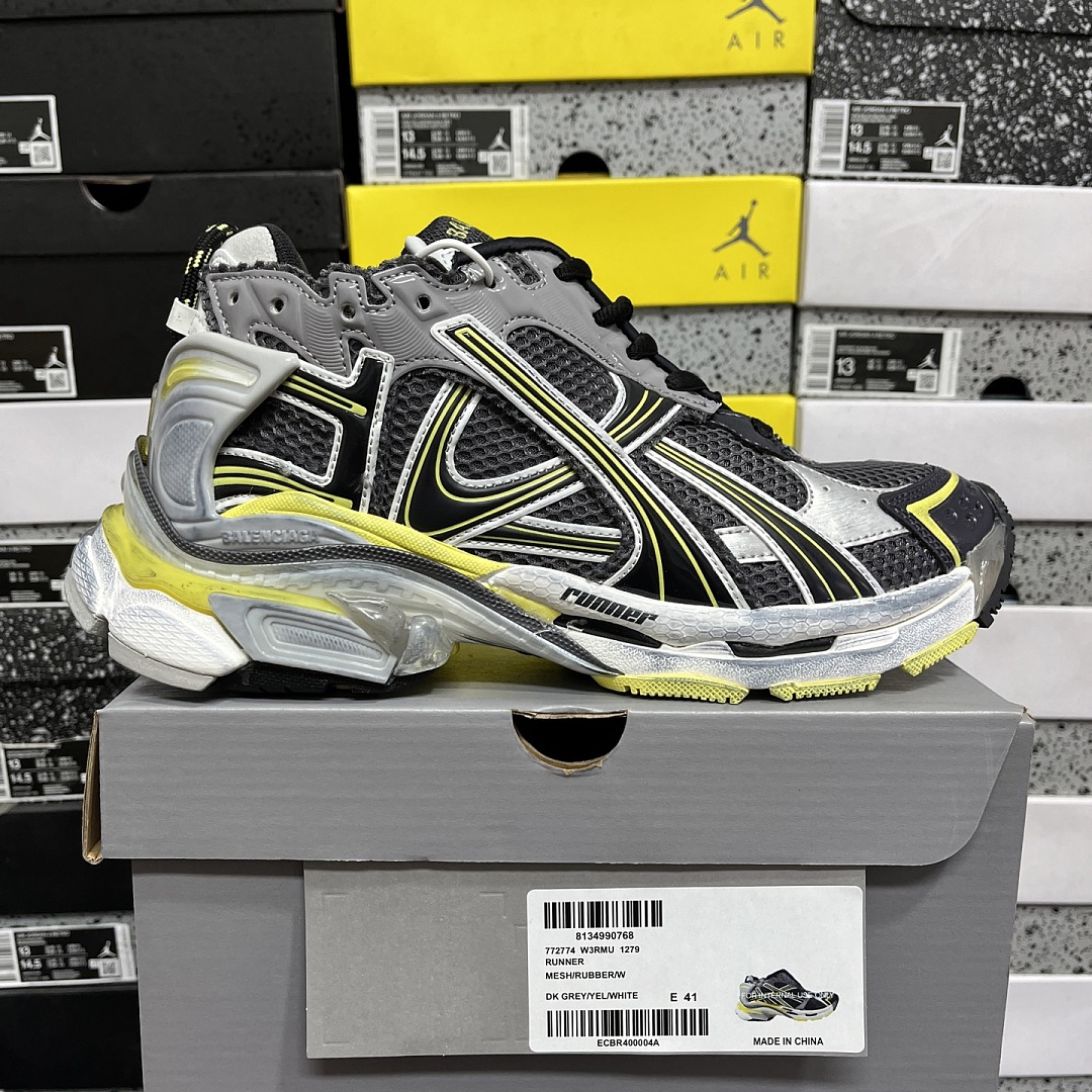 Balenciaga BLCG Runner 7.5