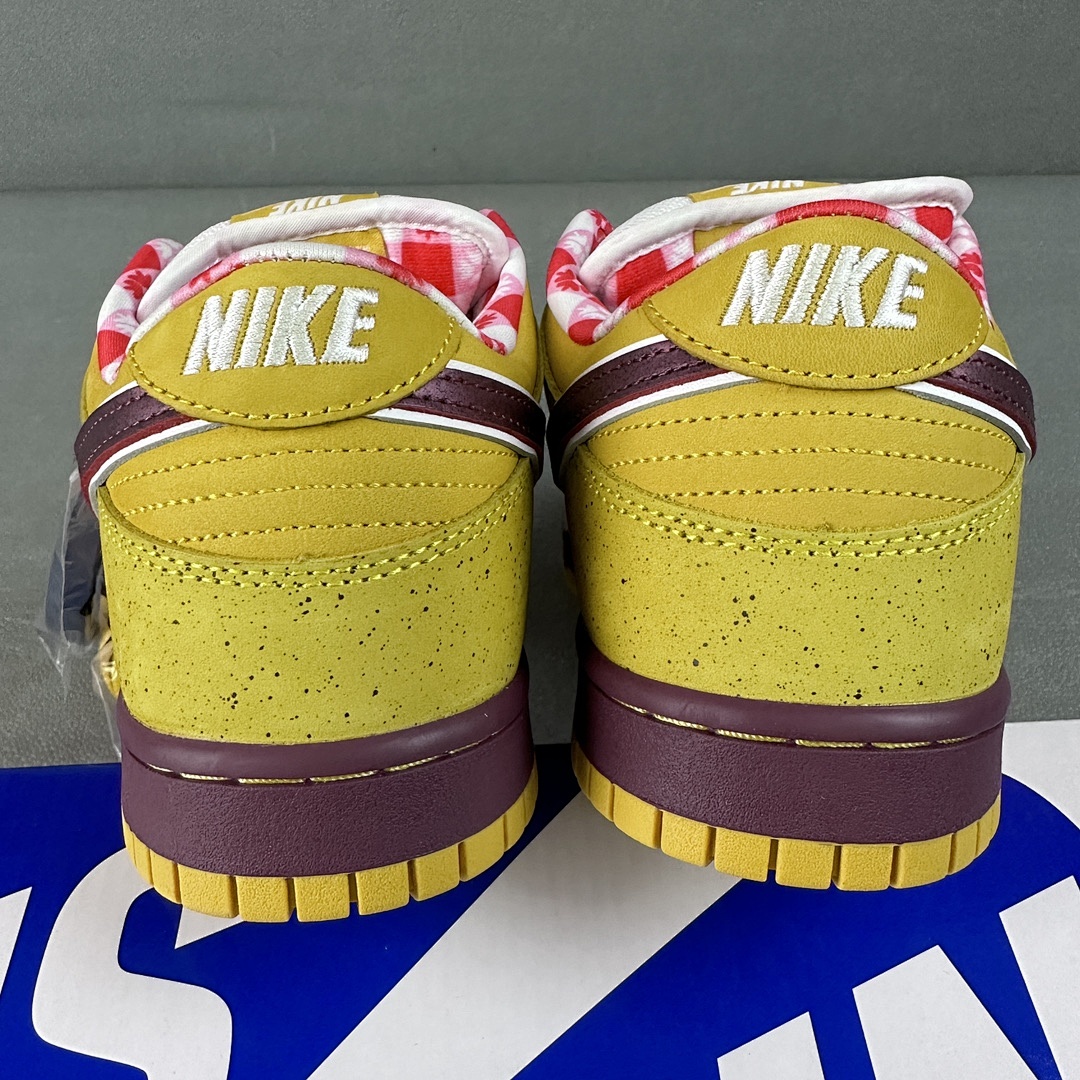 Nike SB Dunk Low Yellow Lobster - Image 3