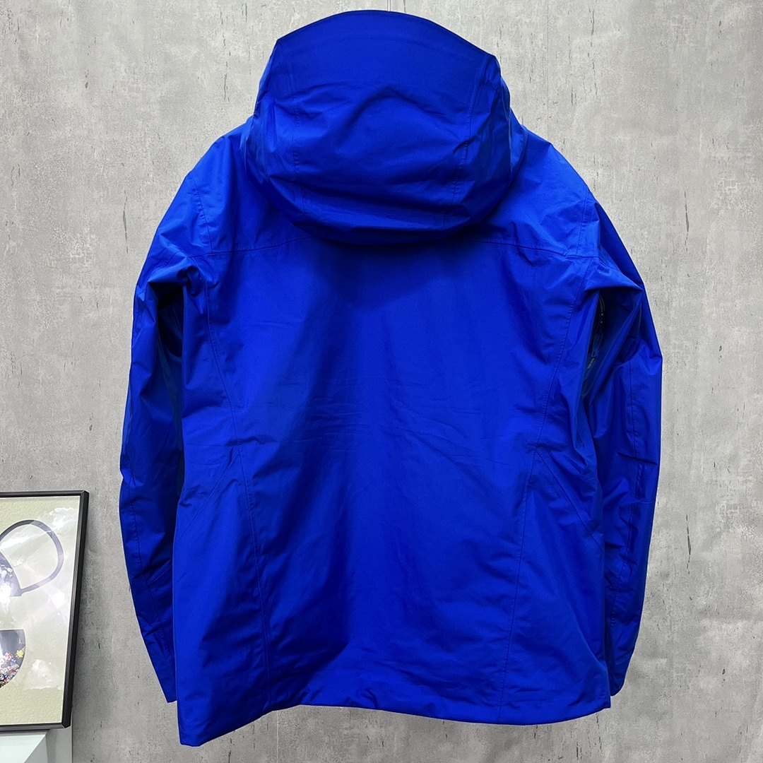 Arc'teryx Beta LT Jacket (Royal Blue) - Image 11