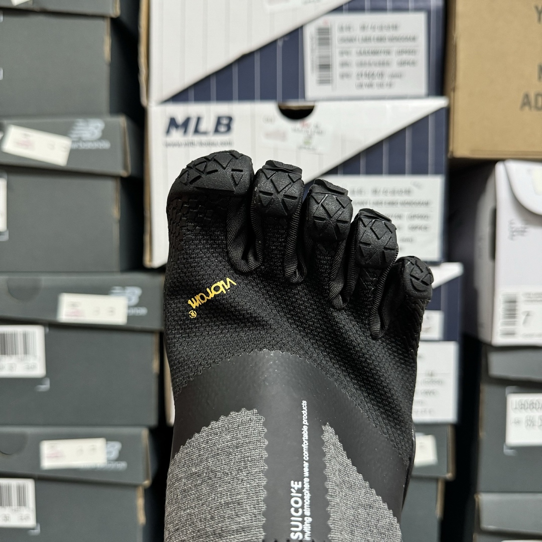 Suicoke Finger Chukka Boot - Image 9