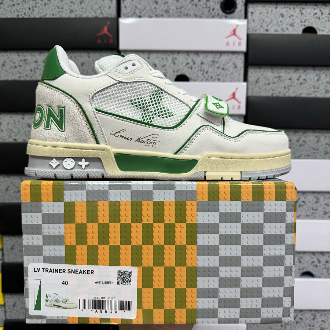 Louis Vuitton Trainer (White Green)