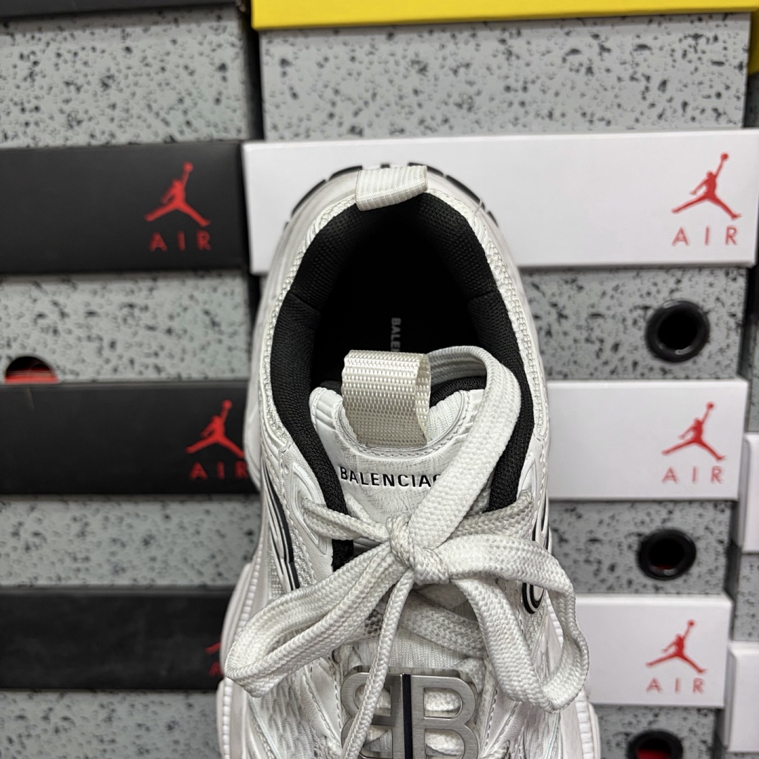 Balenciaga 6XL - Image 6