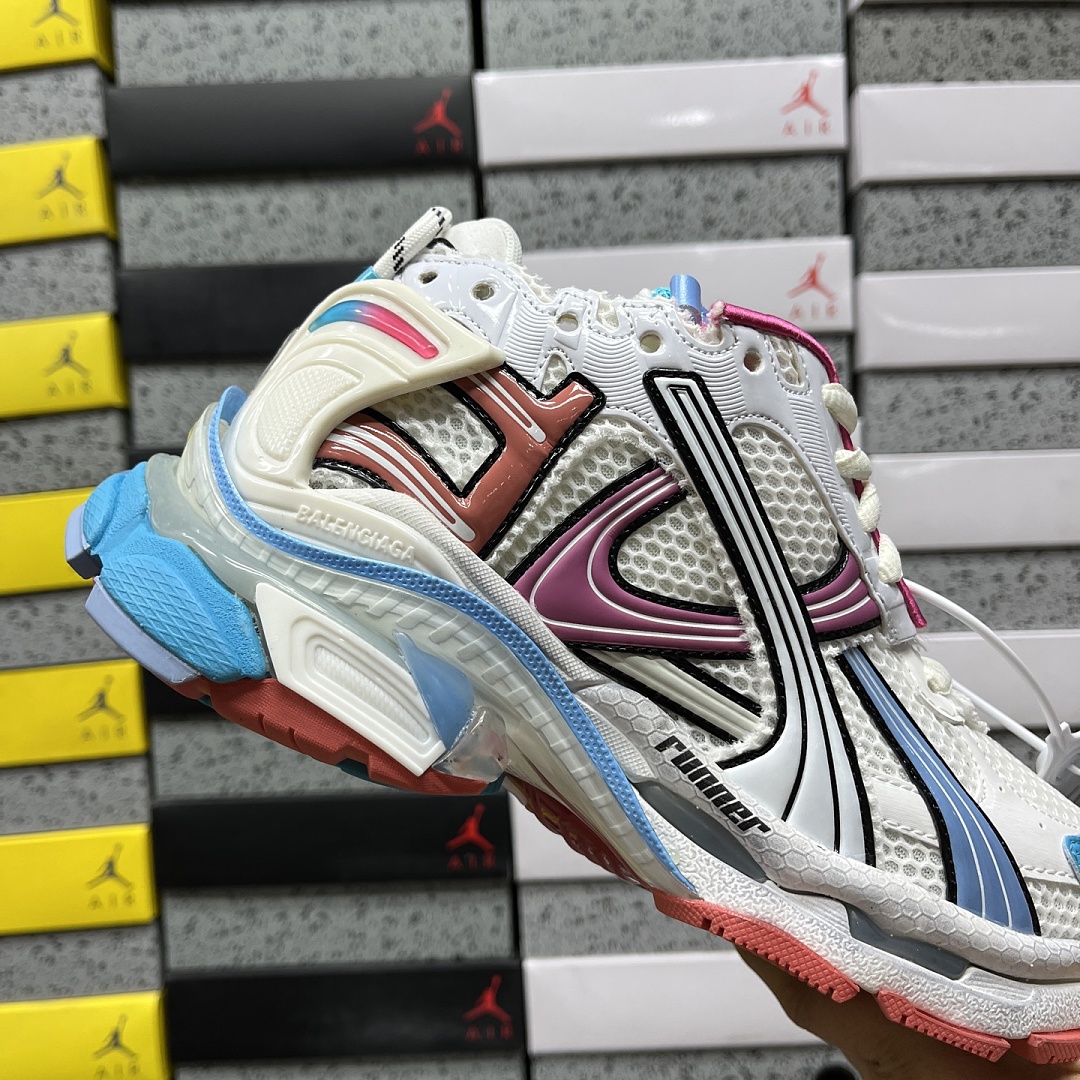 Balenciaga BLCG Runner 7.5 - Image 3