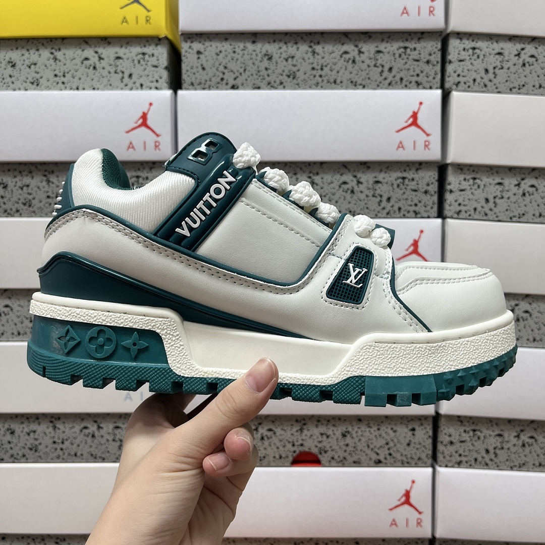 Louis Vuitton Trainer Maxi (White) - Image 3