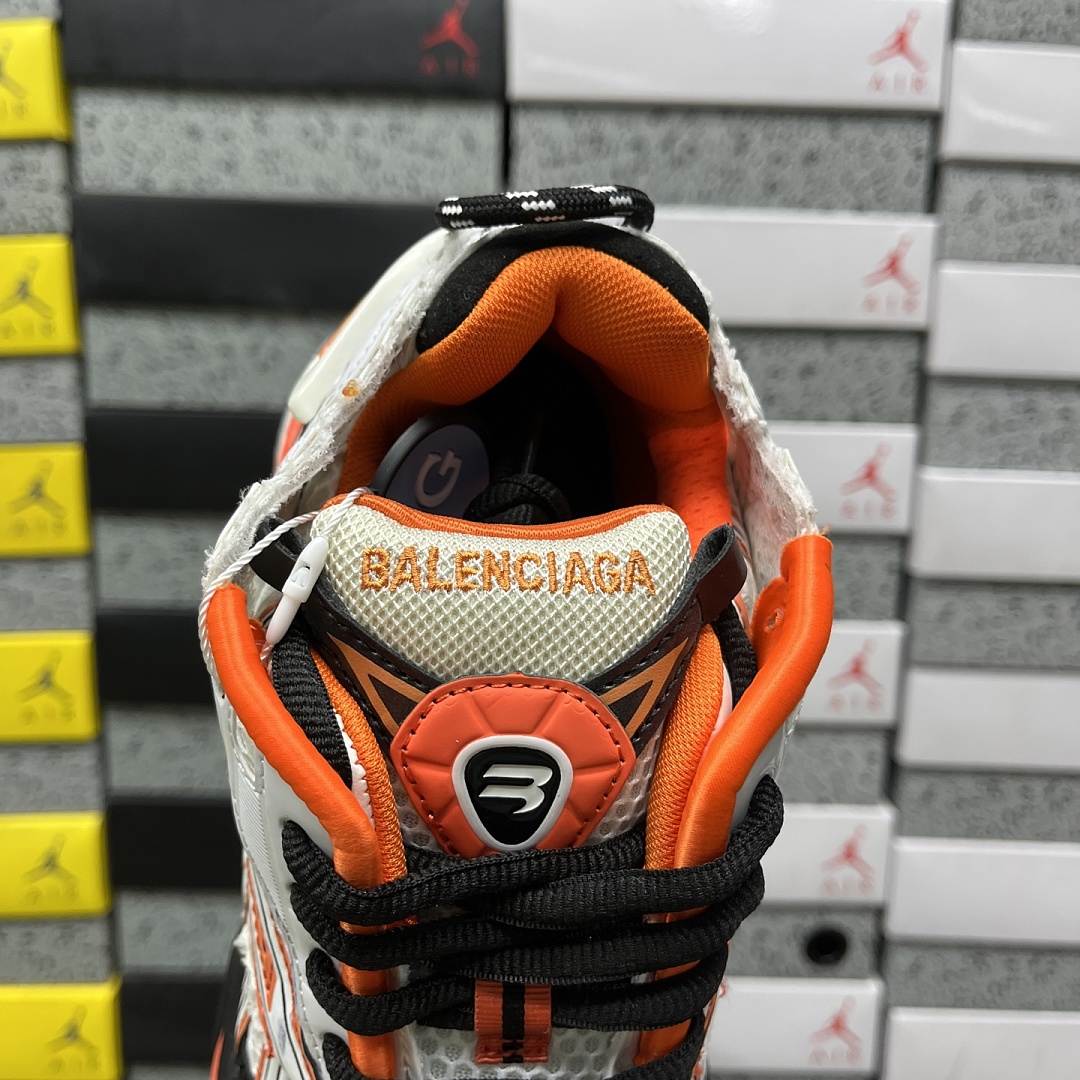 Balenciaga BLCG Runner - Image 72