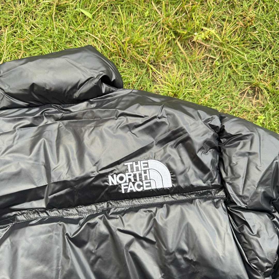 The North Face TNF Women's Nuptse Short Jacket - Image 61