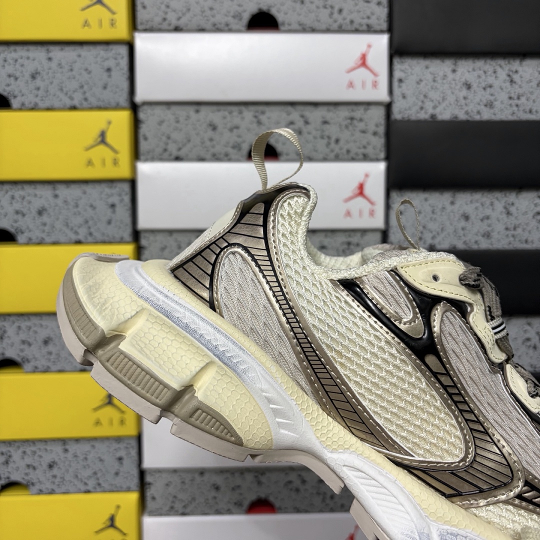 Balenciaga BLCG 3XL - Image 5