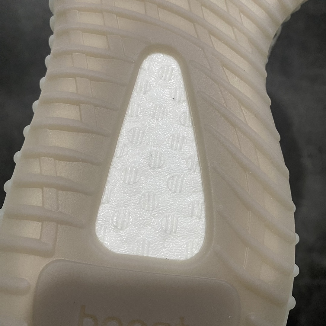Adidas Yeezy 350 - Image 15