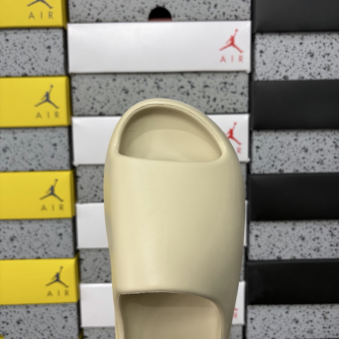 Adidas Yeezy Slide Bone Slides - Image 5
