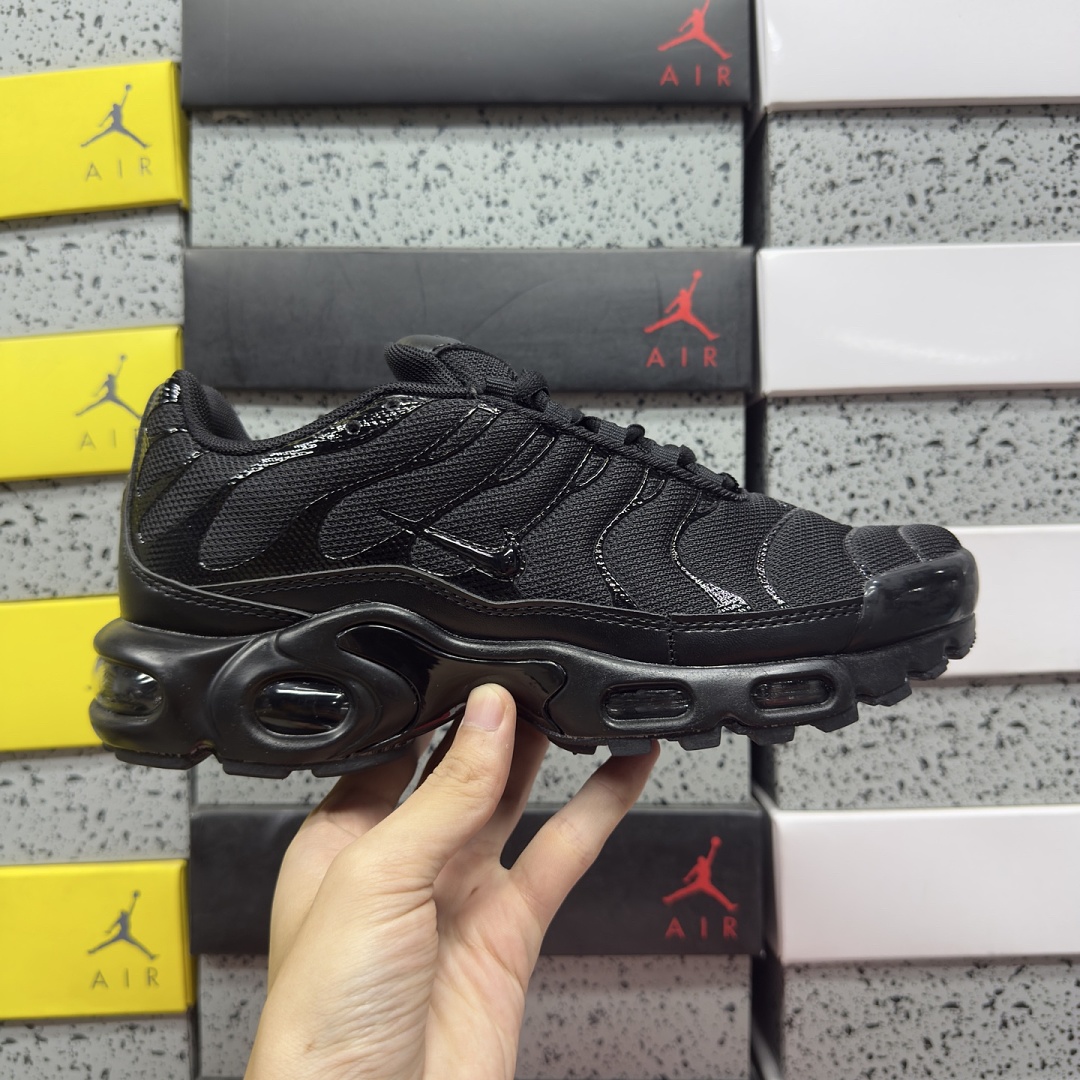 Nike Air Max Plus Triple Black 604133-050 - Image 5