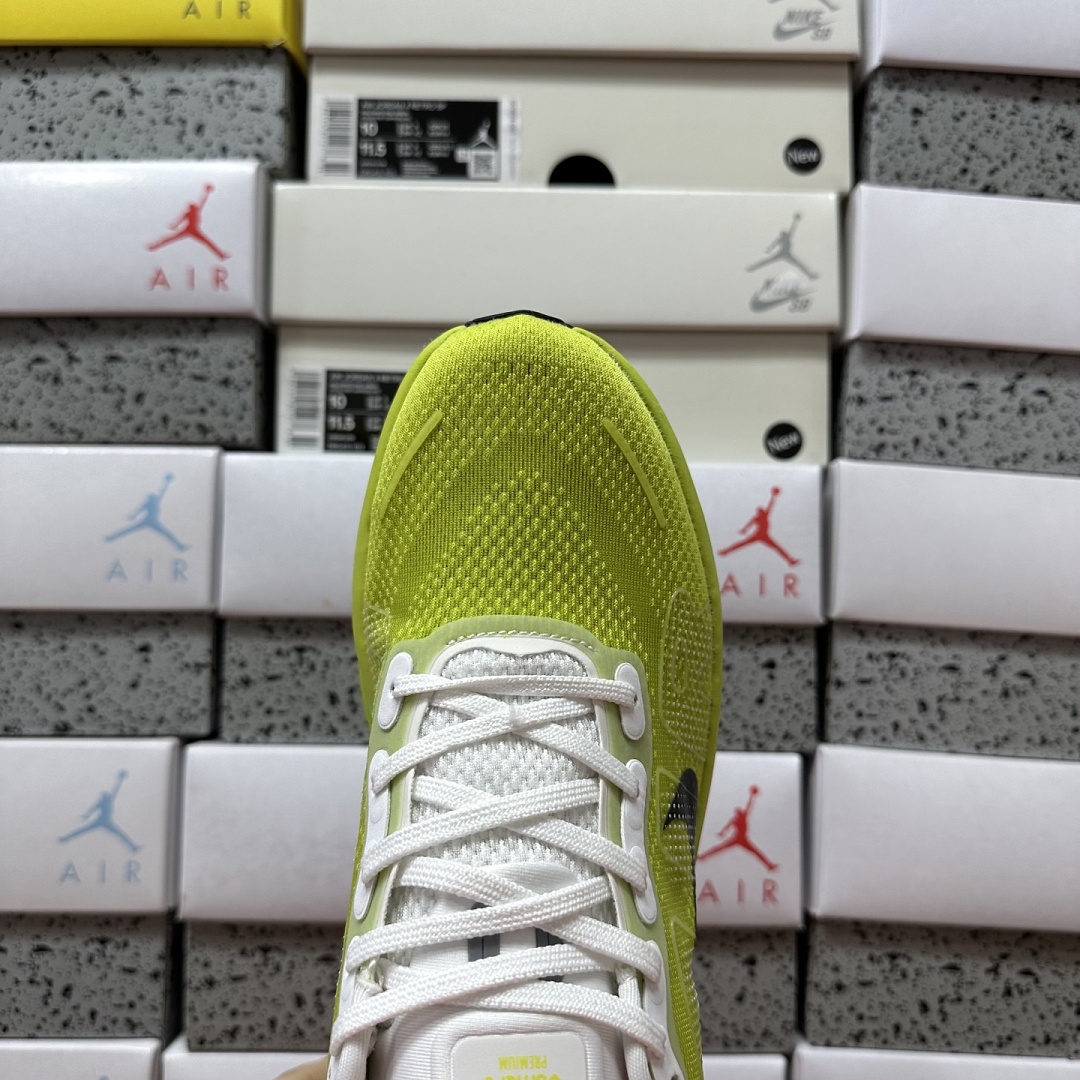 Nike Vomero Premium HQ2050-558 - Image 7