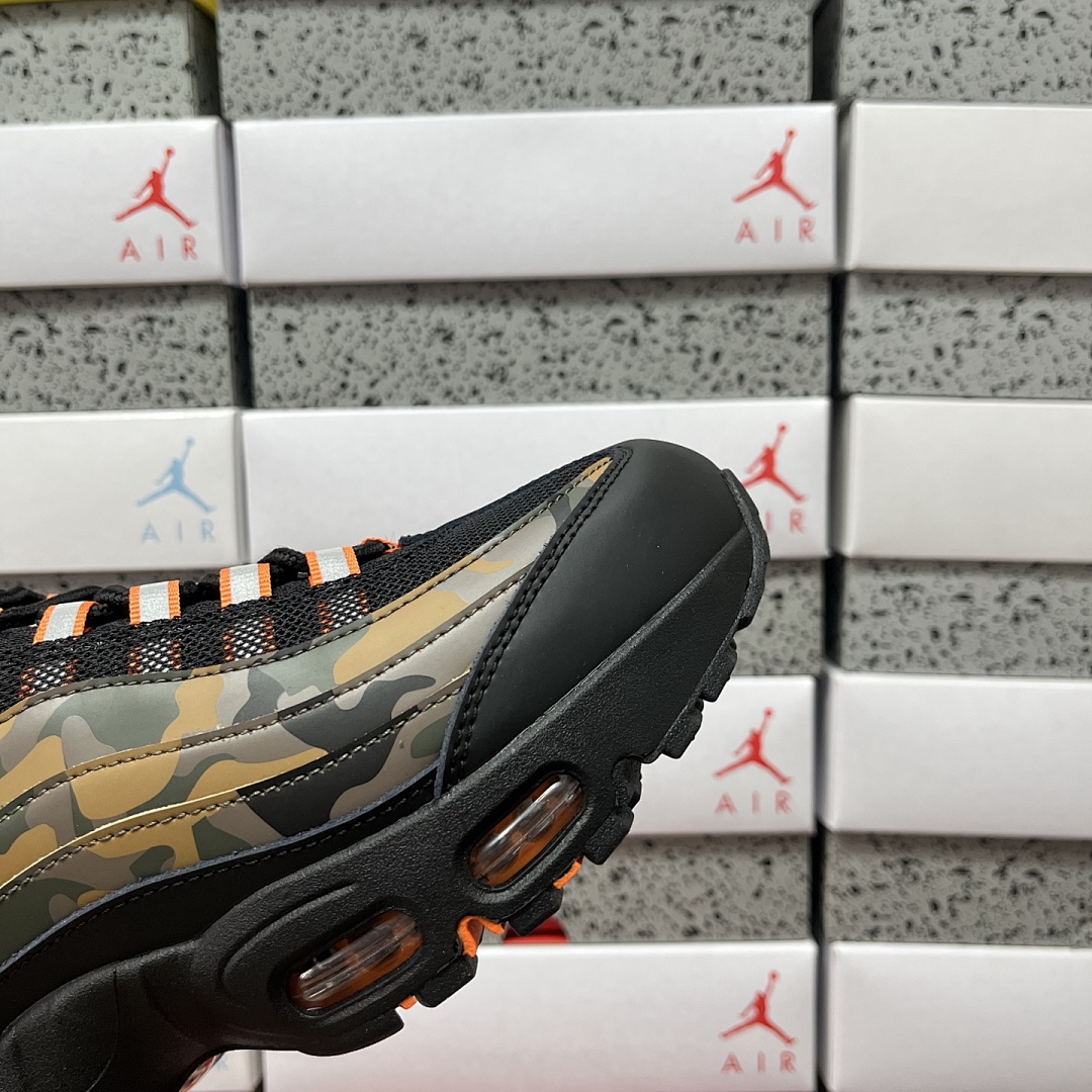 Nike Black Camo - Image 2