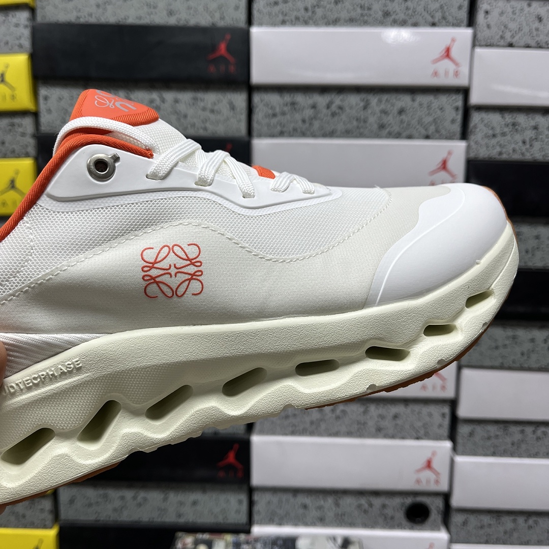 On Running Cloudtilt 2 LOEWE (White Orange) - Image 2