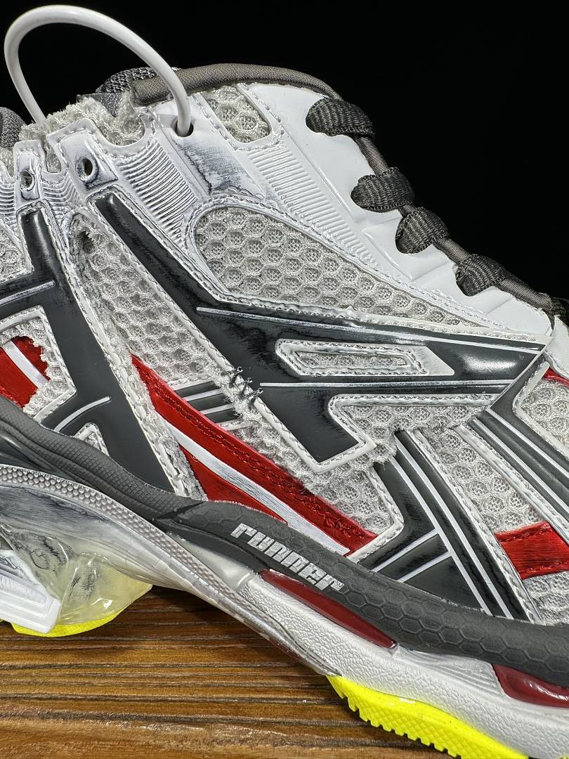 Balenciaga BLCG Runner 7.0 - Image 6
