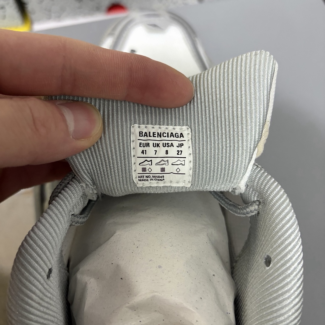 Balenciaga Triple S 2 - Image 12