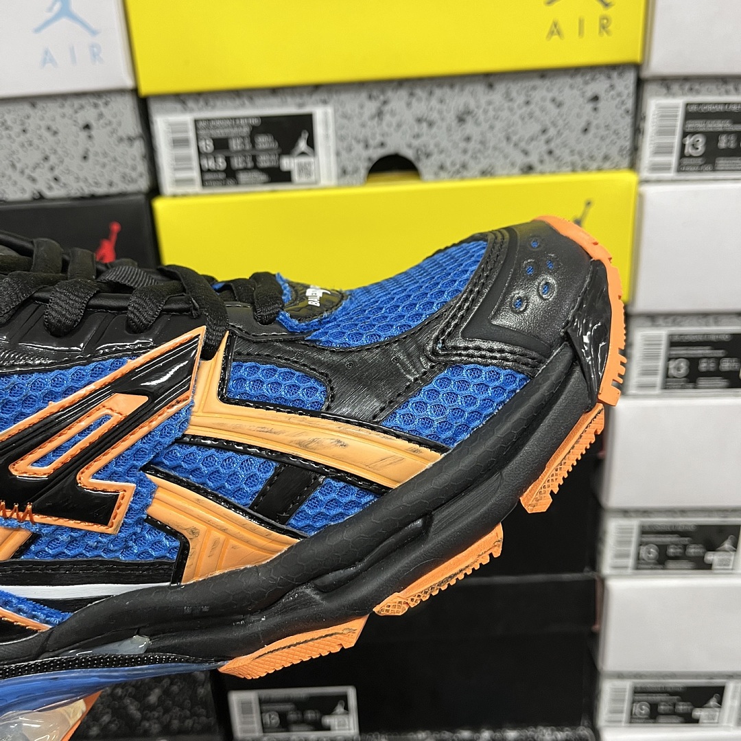 Balenciaga BLCG Runner 7.0 - Image 2