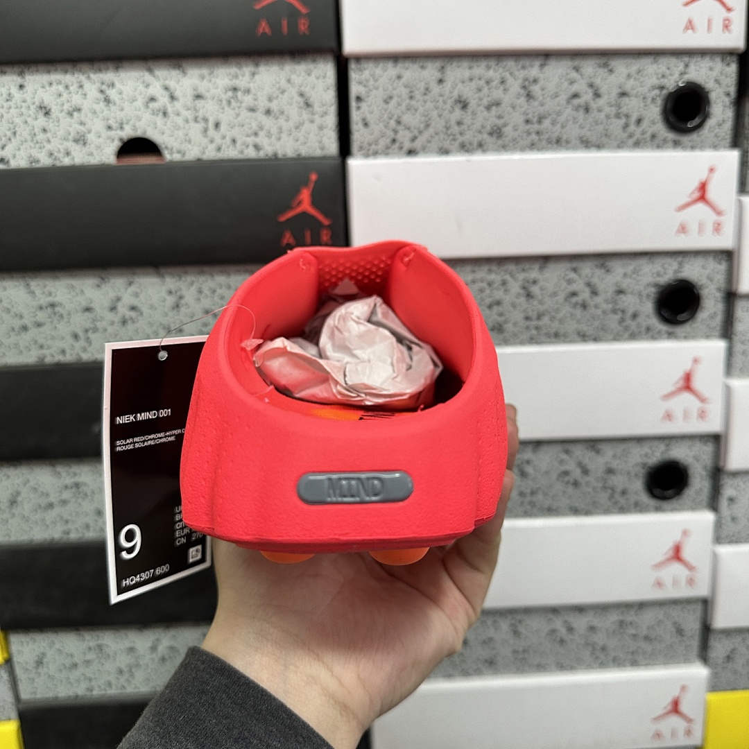Nike Mind 001 Slide Solar Red HQ4307-600 - Image 4
