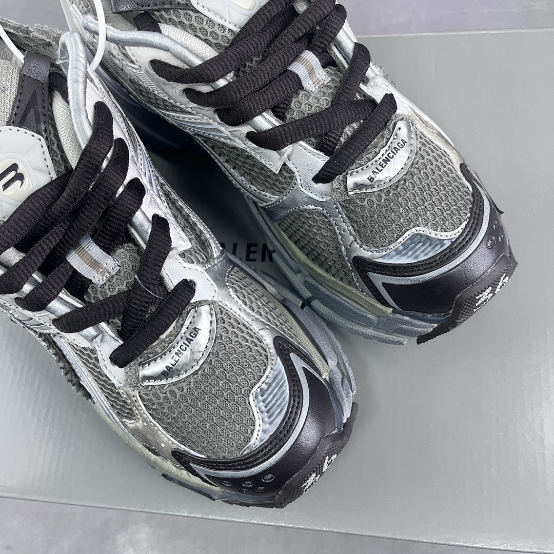 Balenciaga Runner 7.5 - Image 3
