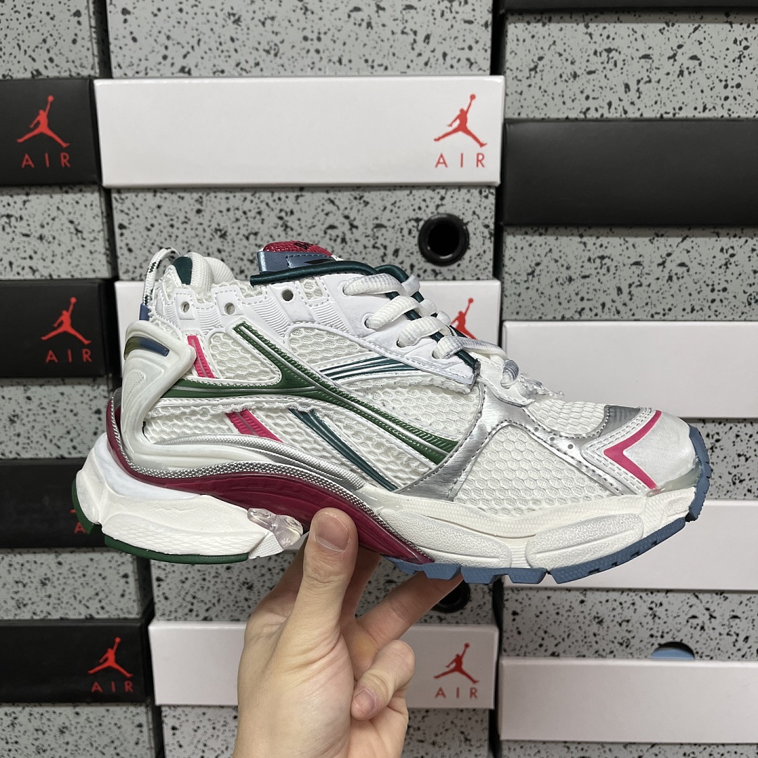 Balenciaga BLCG Runner 7.5 - Image 7