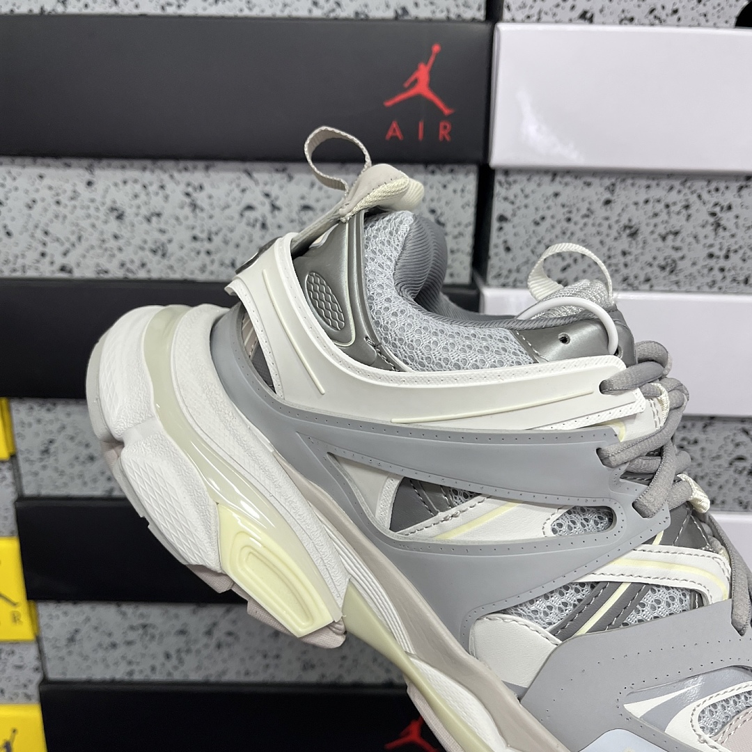 Balenciaga Track - Image 6