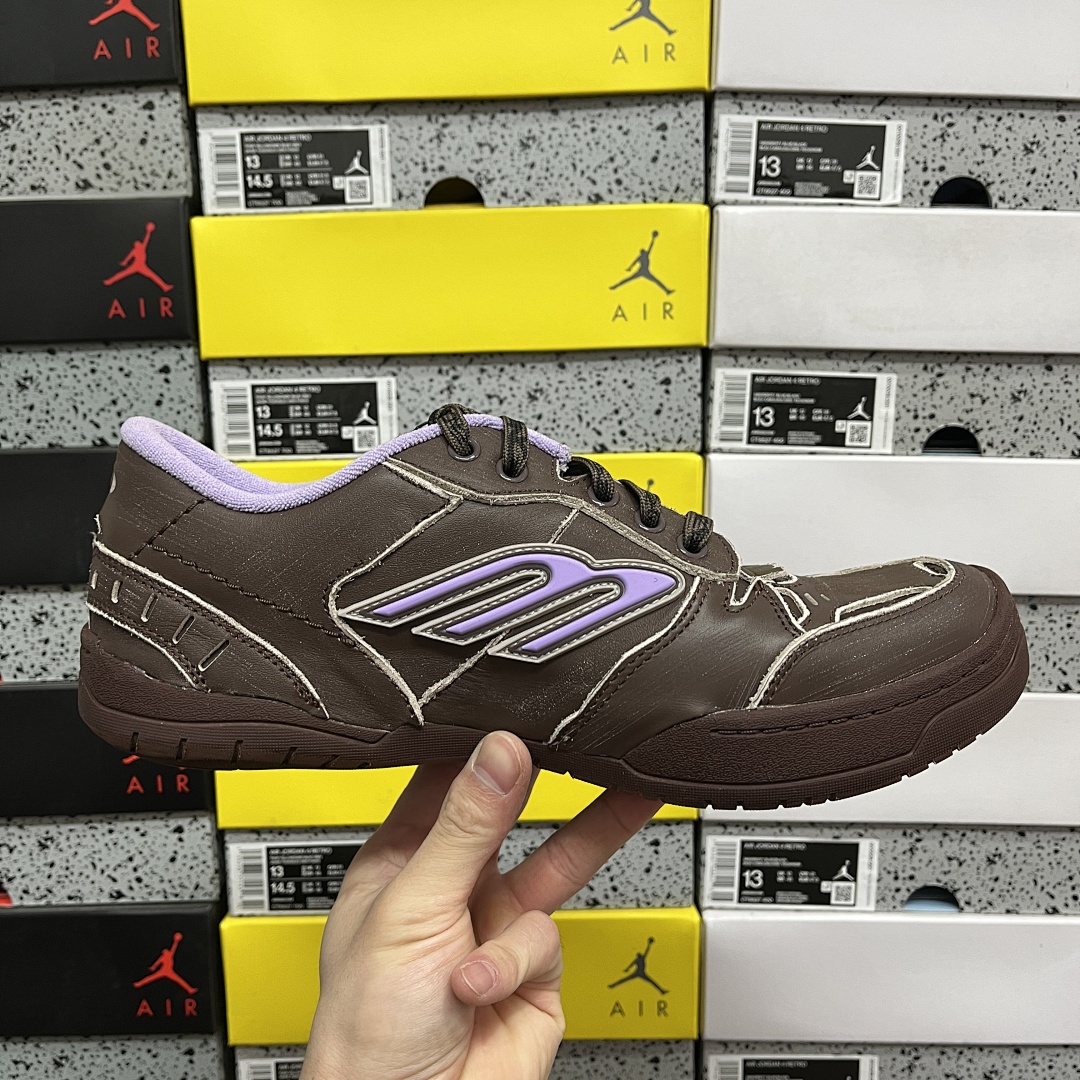 Balenciaga Hamptons Sneakers - Image 2