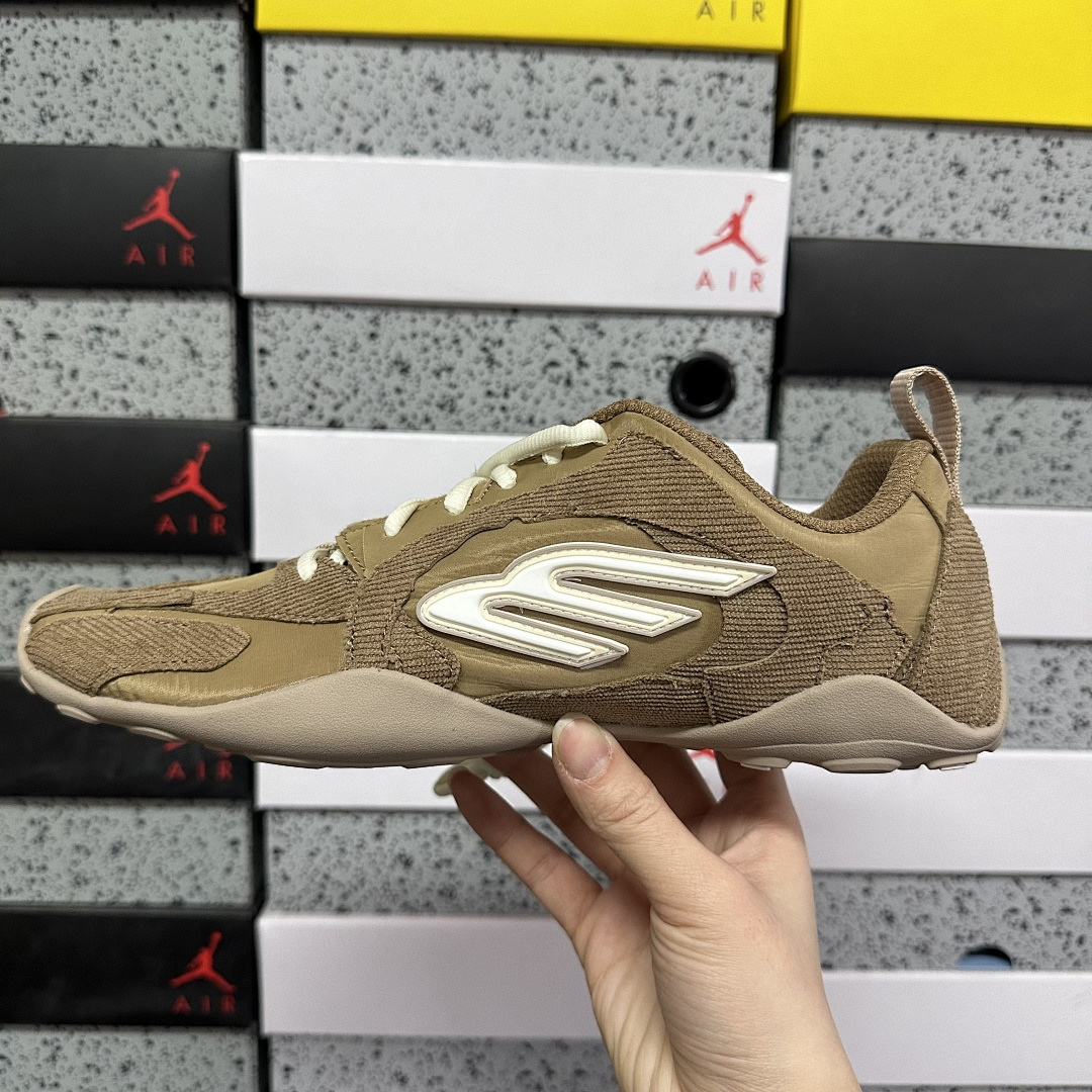 Balenciaga Monday UItra 21 Gen - Image 5