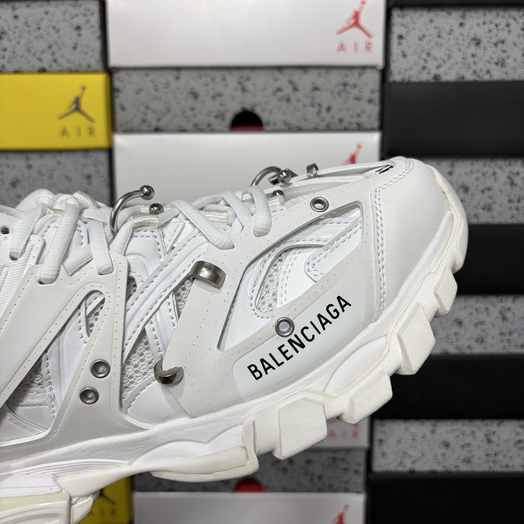 Balenciaga Track - Image 3