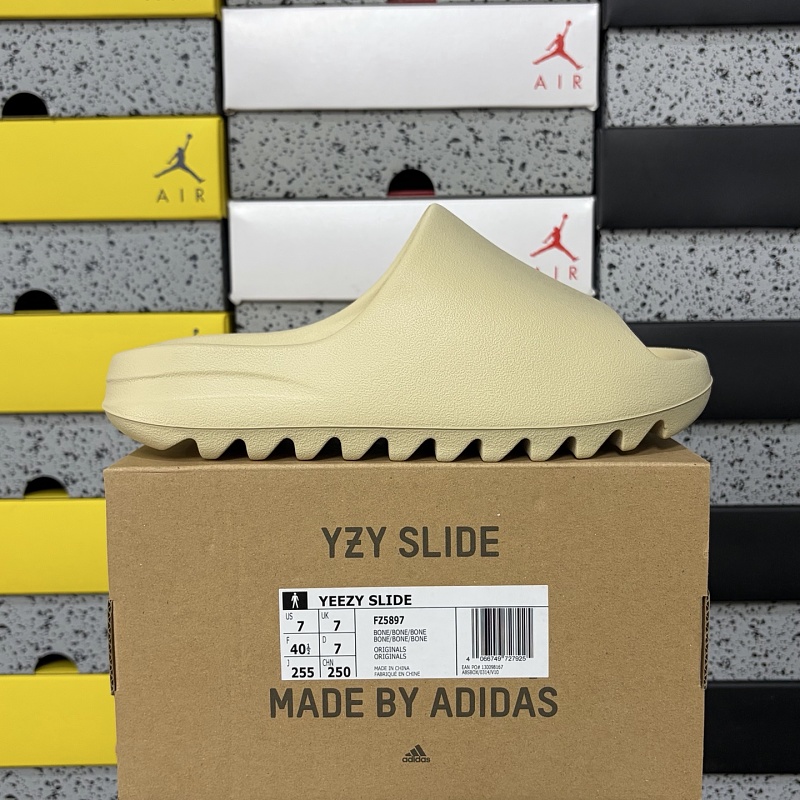 Adidas Yeezy Slide Bone Slides (Matte)