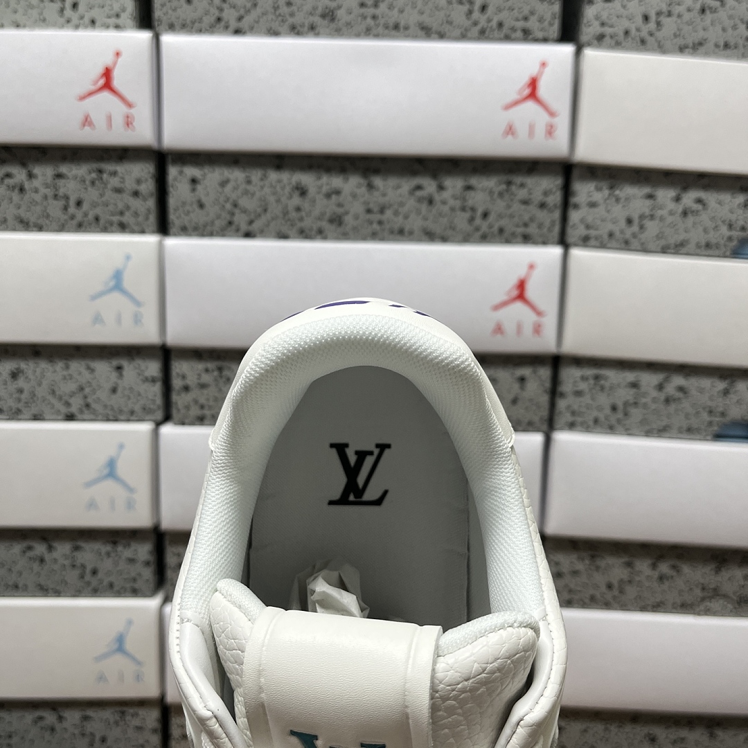 Louis Vuitton Trainer (WHITE BLUE) - Image 9
