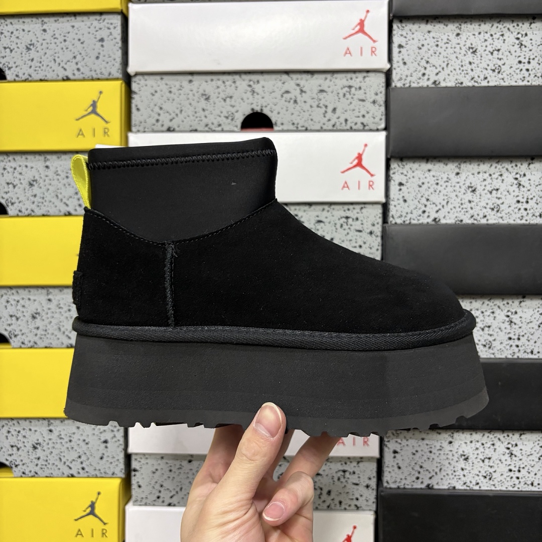 UGG Classic Mini Dipper Boot Black -817 - Image 3