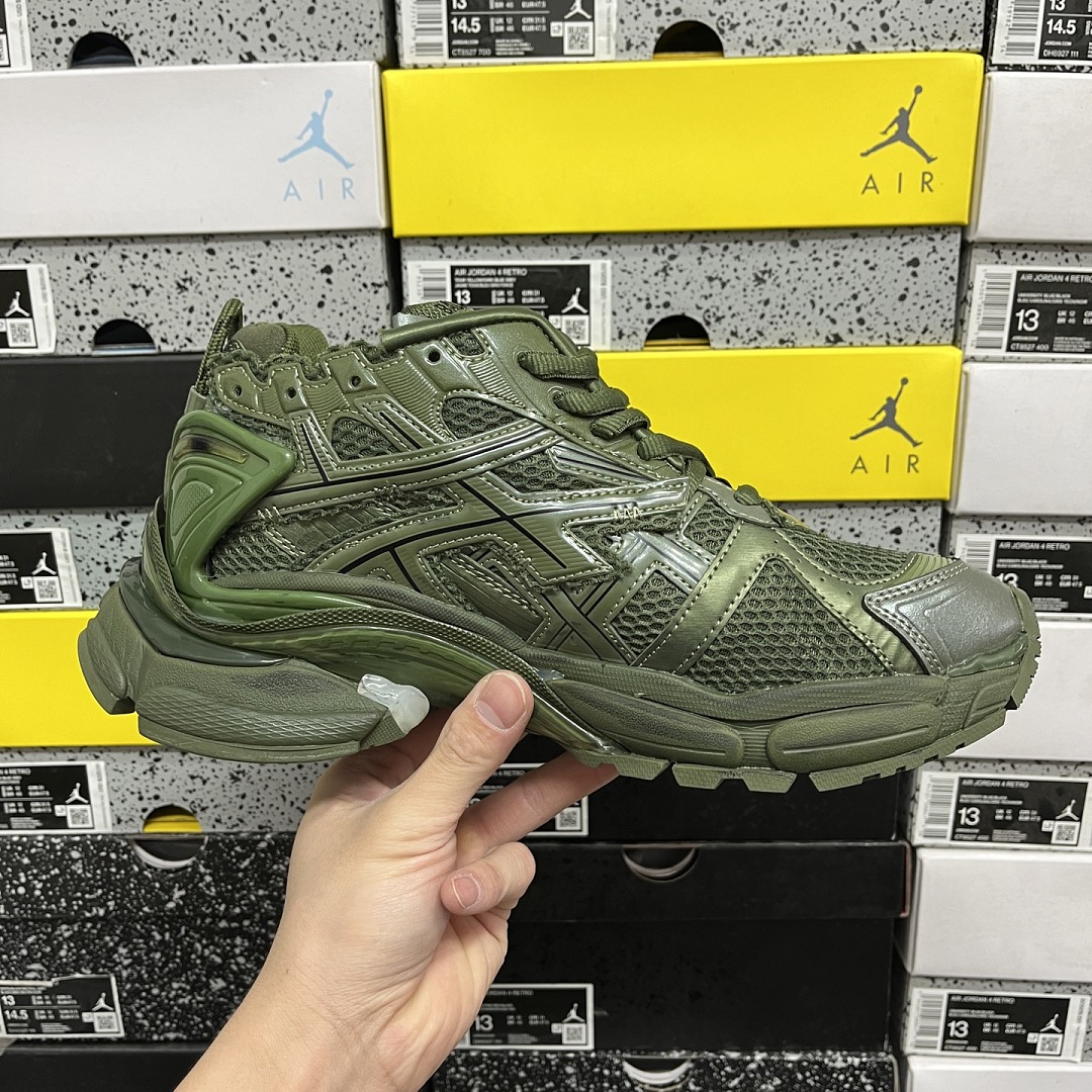 Balenciaga BLCG Runner 7.0 - Image 4
