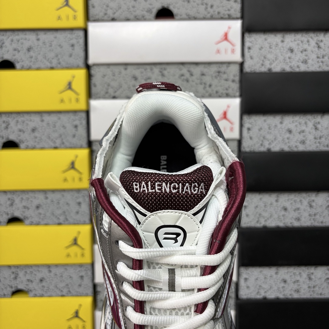 Balenciaga BLCG Runner 7.0 - Image 3