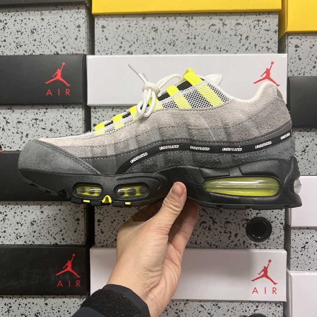 Nike Air Max 95 SP Undefeated Geo NYC Neon UND (Green) - Image 2