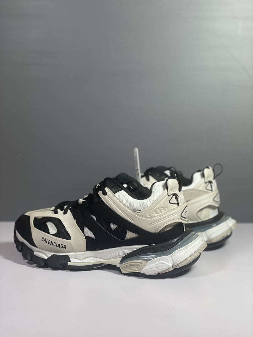 Balenciaga Track - Image 44