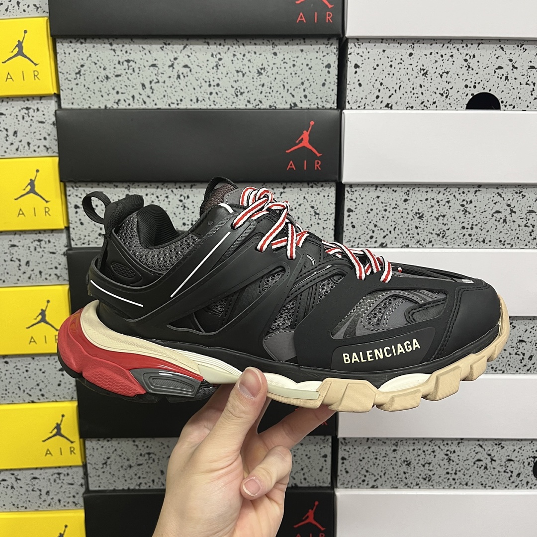 Balenciaga Track - Image 4