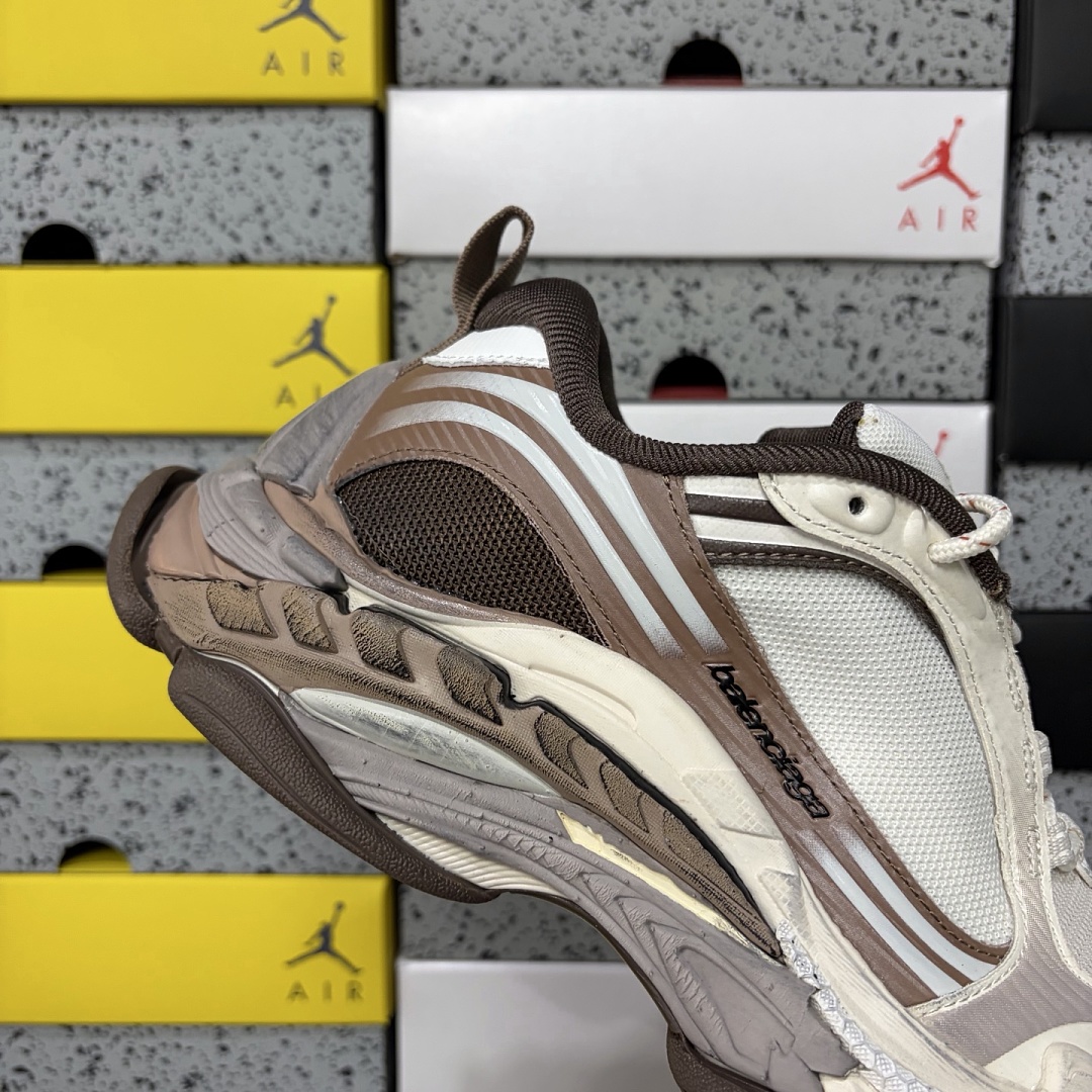 Balenciaga Triple S 2 - Image 4