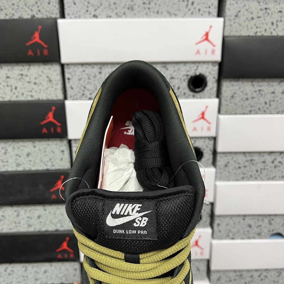 Nike SB Dunk Low Supreme Camper (Green 94) - Image 6