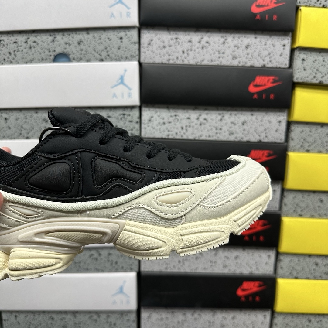 On Running Ozweego Raf Simons (Black White) - Image 2